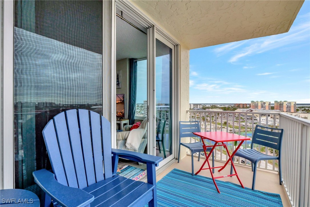 1 Bed Waterfront Home for Sale in Fort Myers Beach, photo 30