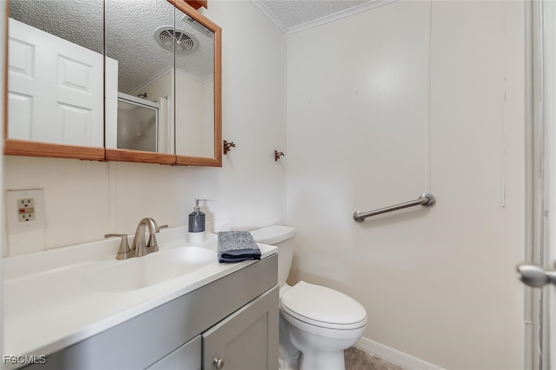 2 Bed Waterfront Home for Sale in Pine Island Cove, photo 30