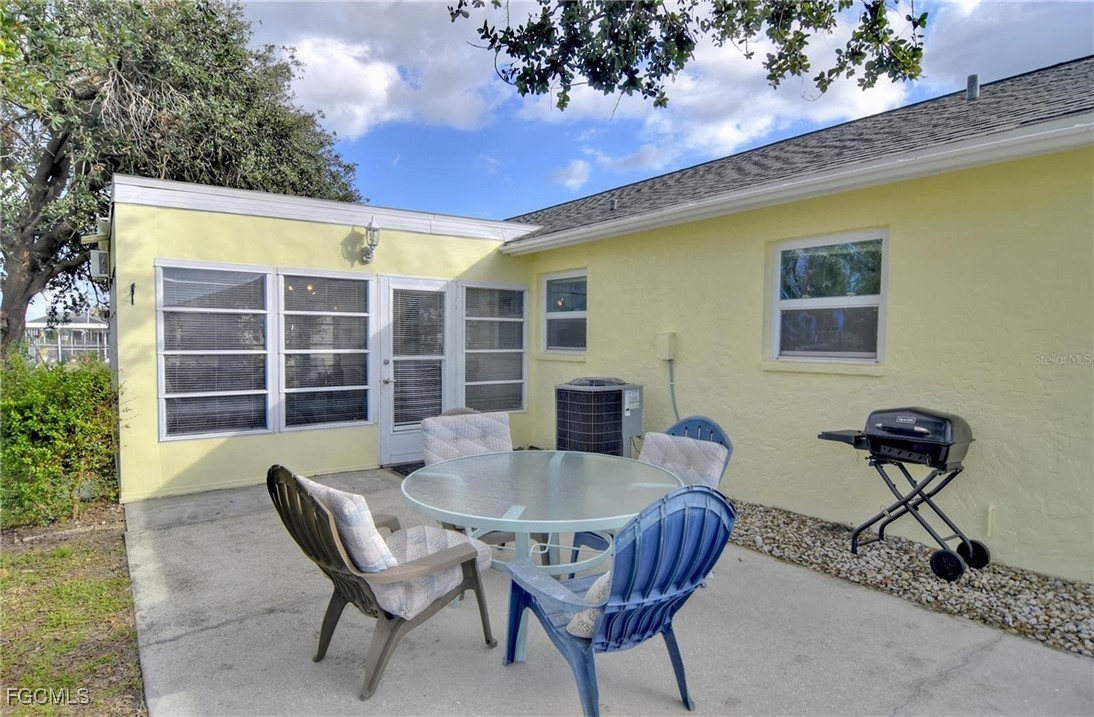 2 Bed SingleFamilyResidence for Sale in Port Charlotte, photo 30