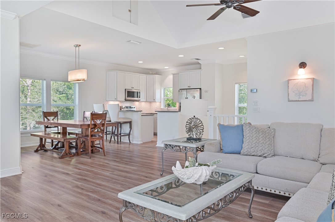 4 Bed Pool Home for Sale in Livingston Woods, FL, $7,500 — photo 30
