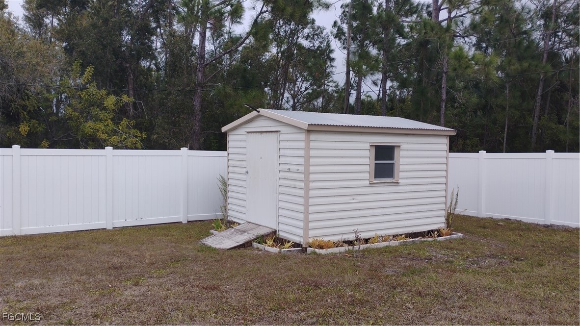 2 Bed SingleFamilyResidence for Sale in Port Charlotte, photo 30