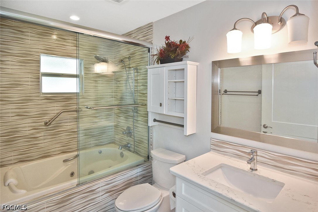 2 Bed Waterfront Home for Sale in Fort Myers, photo 30