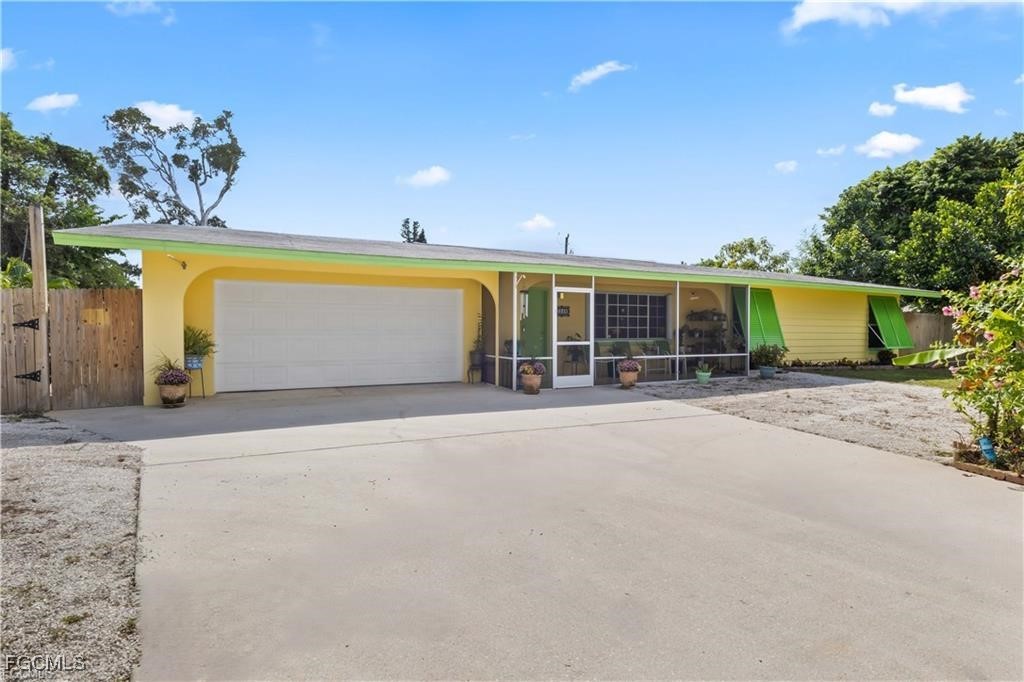 4 Bed SingleFamilyResidence for Sale in Fort Myers, photo 30