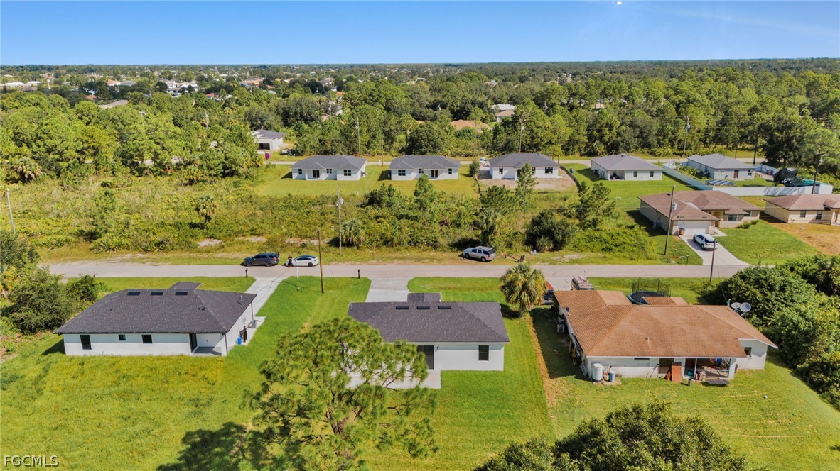 3 Bed SingleFamilyResidence for Sale in Lehigh Acres, photo 30