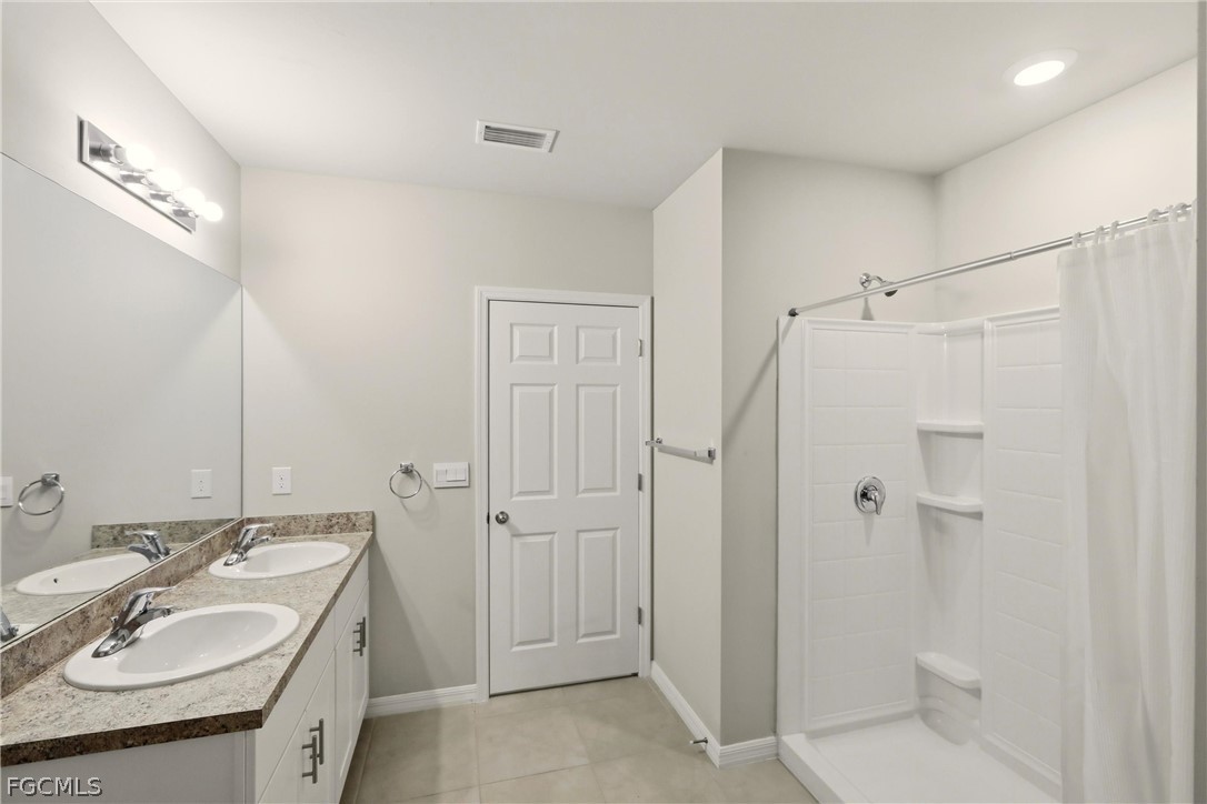 3 Bed SingleFamilyResidence for Sale in Deep Creek, FL — photo 30