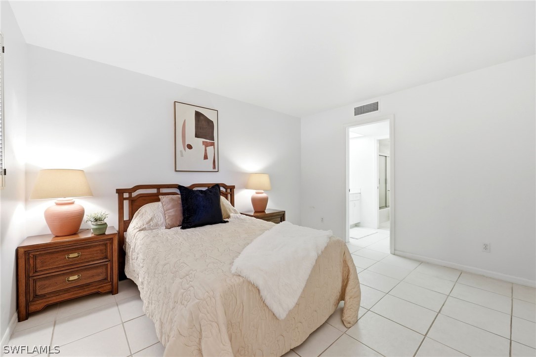 2 Bed Condominium for Sale in Naples, photo 30