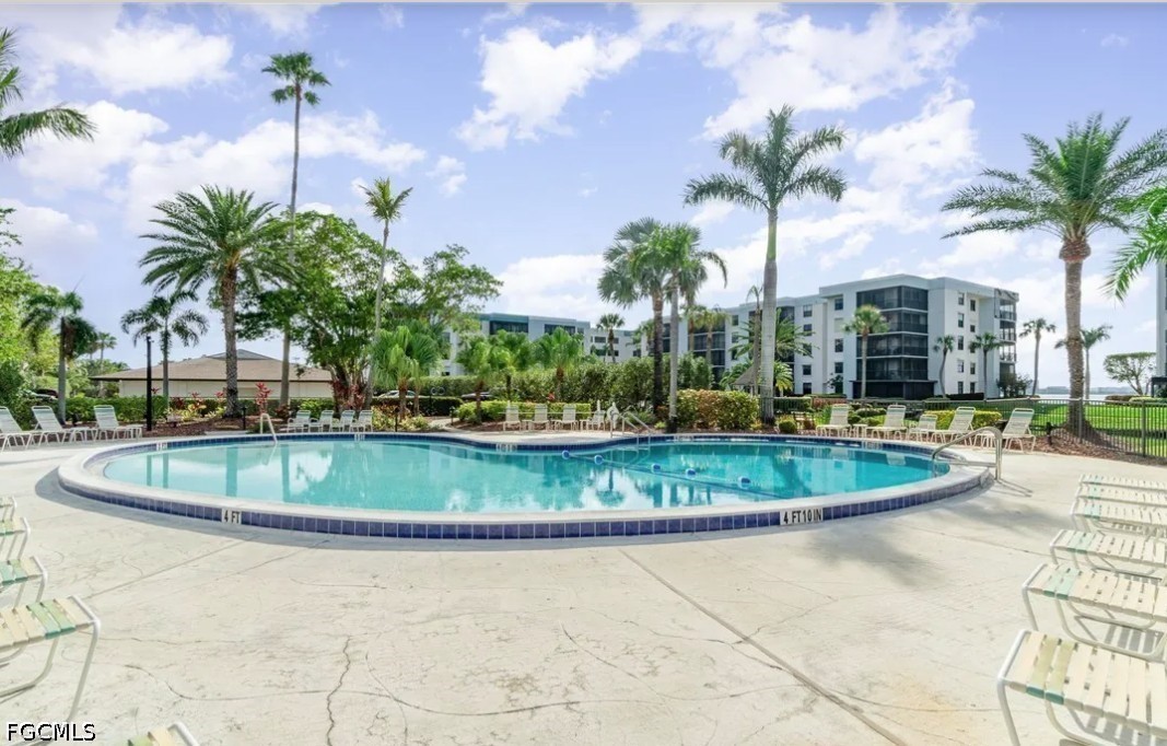 1 Bed Waterfront Home for Sale in Schooner Bay, photo 30