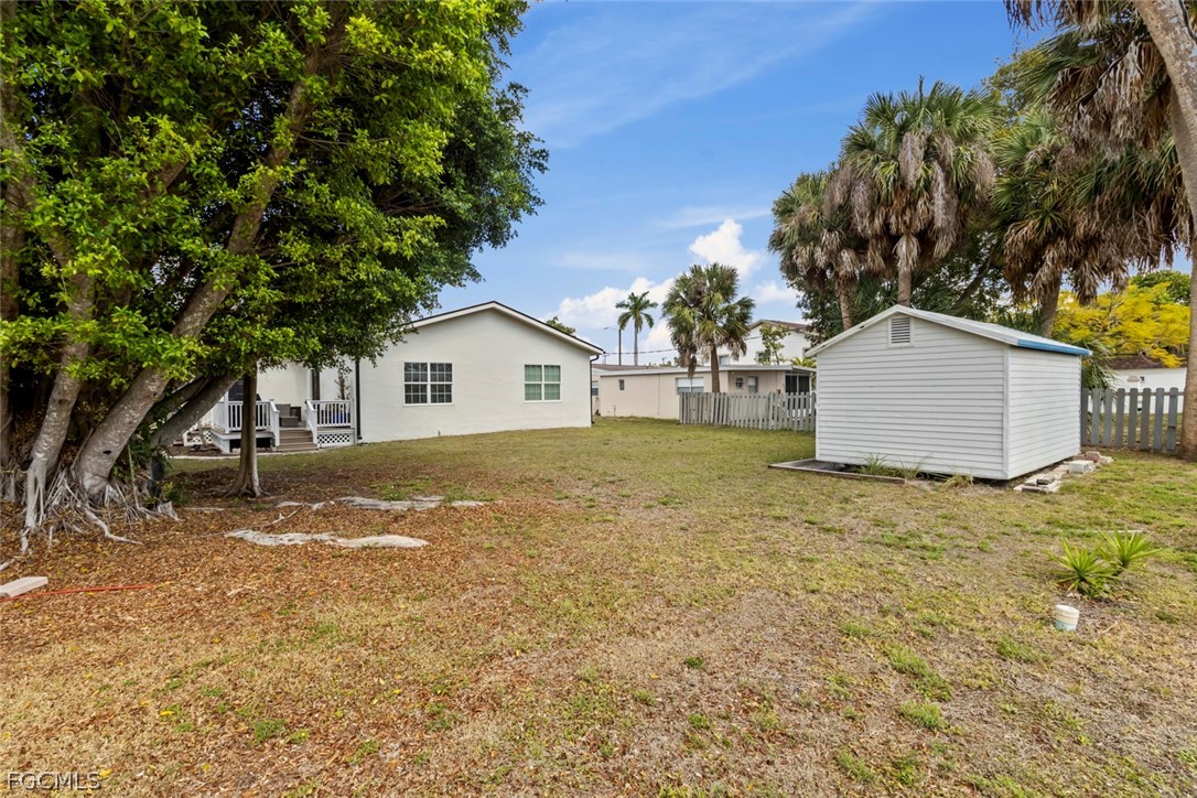 3 Bed SingleFamilyResidence for Sale in Metes And Bounds, FL — photo 30