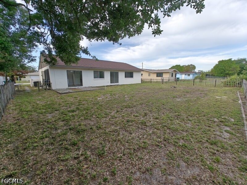 2 Bed SingleFamilyResidence for Sale in Cape Coral, photo 30