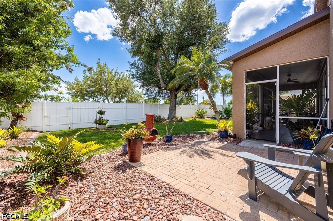 4 Bed SingleFamilyResidence for Sale in Cypress Cay, FL — photo 30