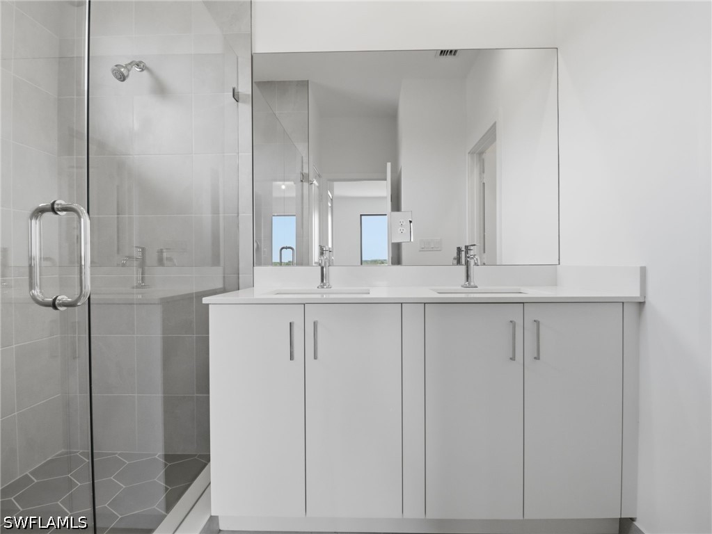 3 Bed SingleFamilyResidence for Sale in Silverwood, FL — photo 30