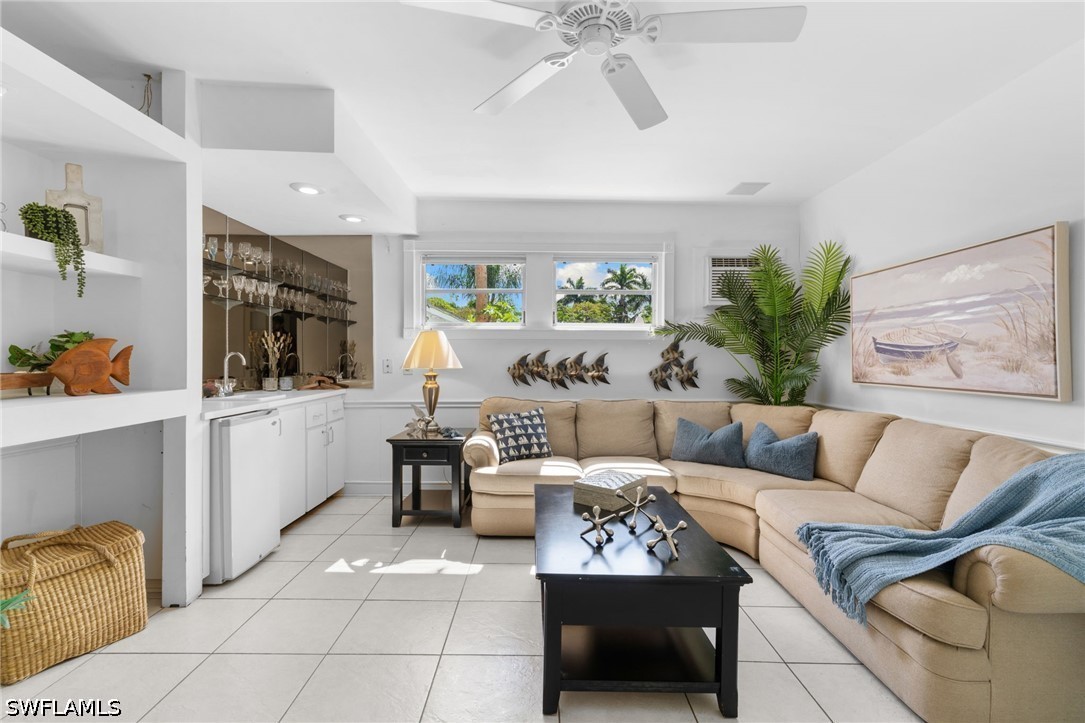 3 Bed SingleFamilyResidence for Sale in Naples, photo 30