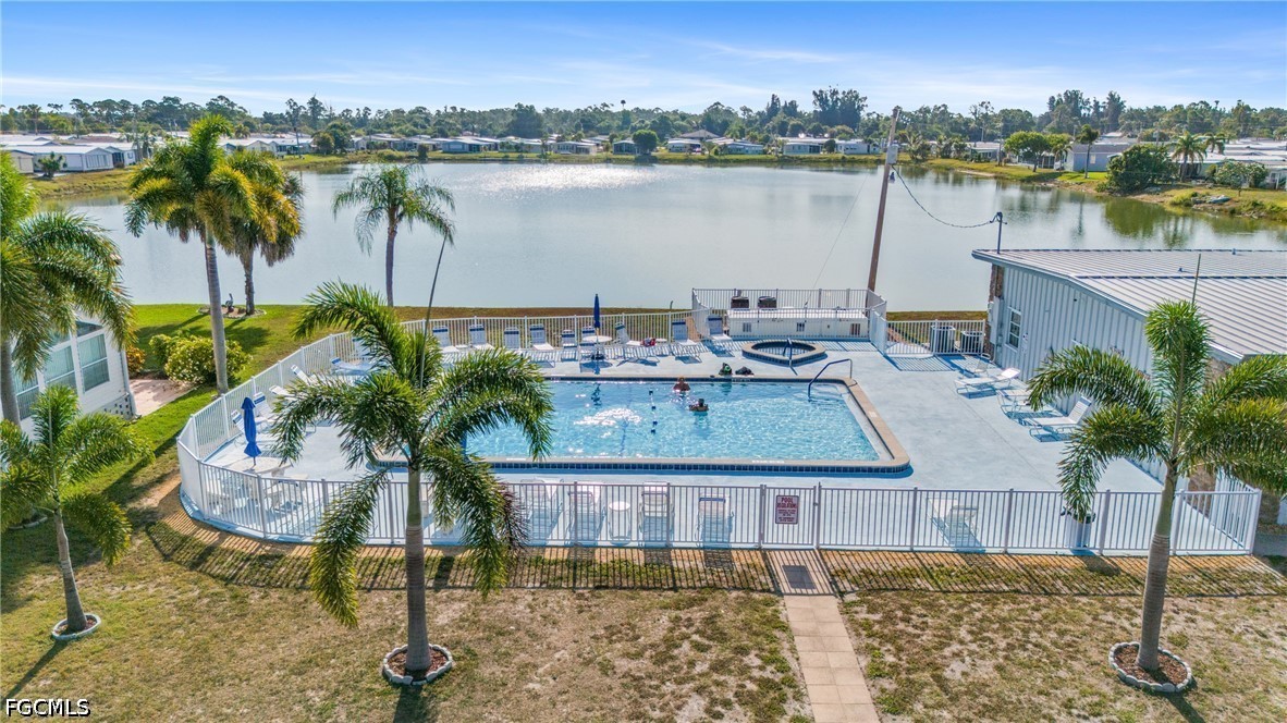 2 Bed ManufacturedHome for Sale in North Fort Myers, FL — photo 30