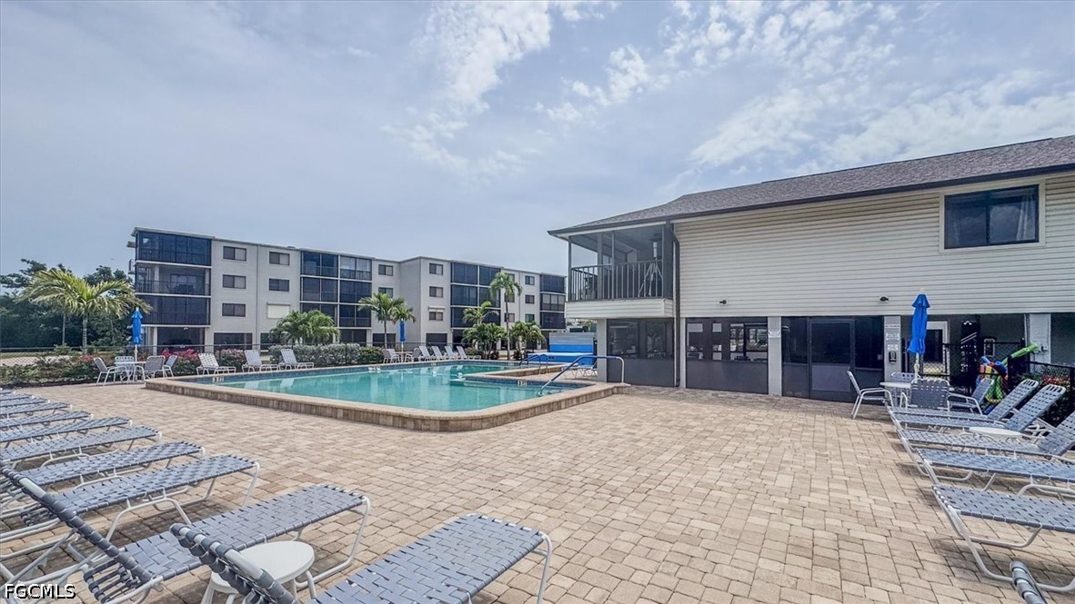 2 Bed Condominium for Sale in Fort Myers Beach, FL, $299,000 — photo 30
