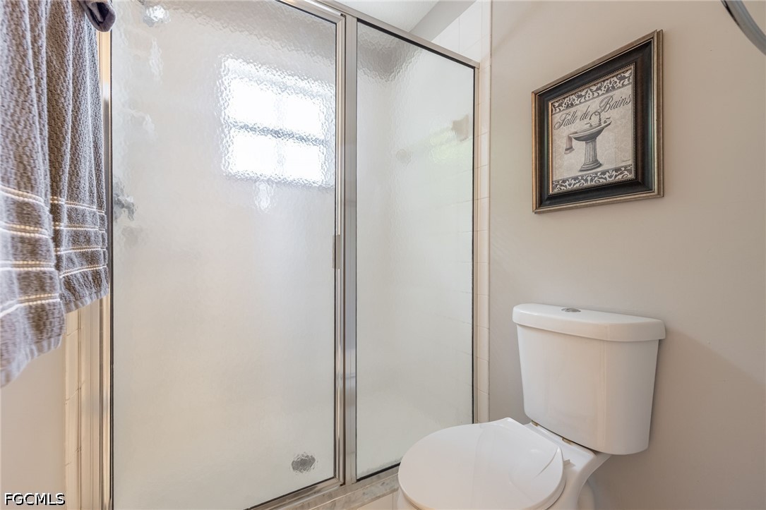 2 Bed Waterfront Home for Sale in Fort Myers, photo 30