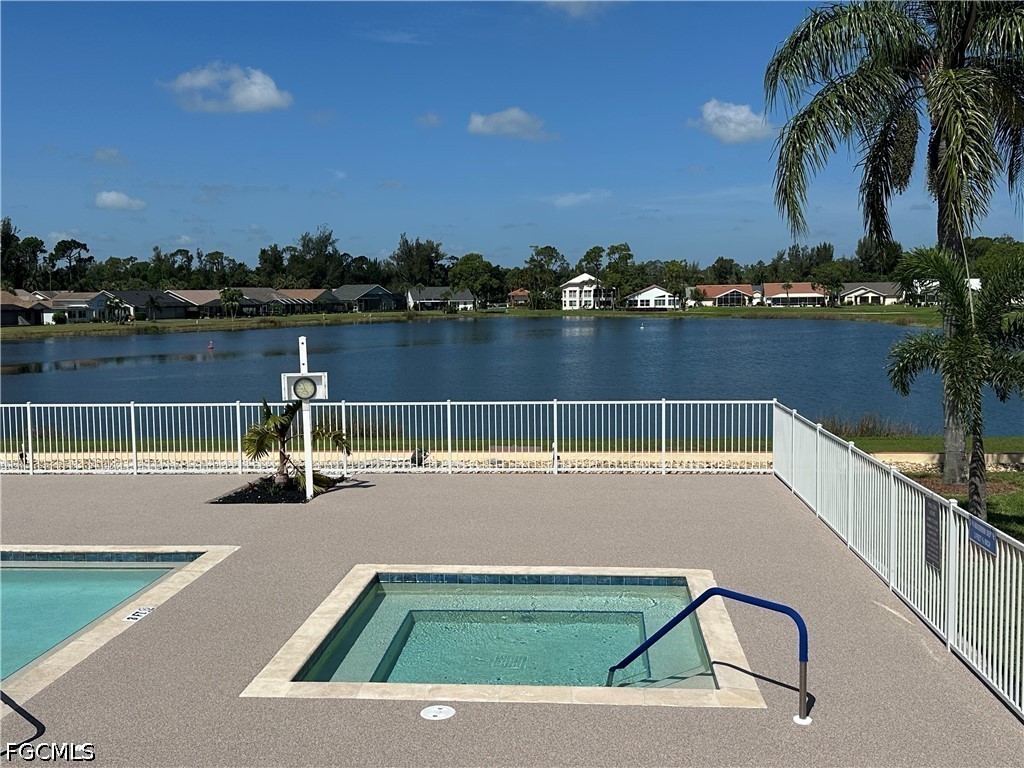 2 Bed SingleFamilyResidence for Sale in North Fort Myers, photo 30