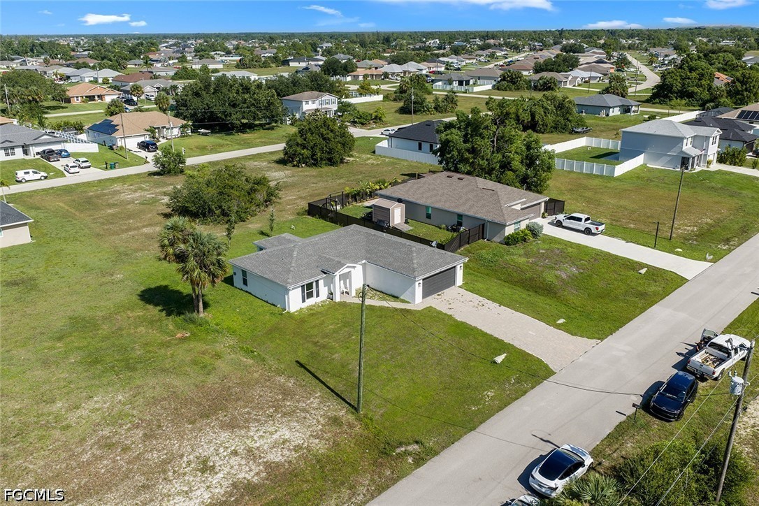 3 Bed SingleFamilyResidence for Sale in Cape Coral, photo 30