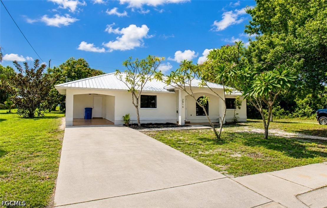 3 Bed SingleFamilyResidence for Sale in Fort Myers, FL — photo 30