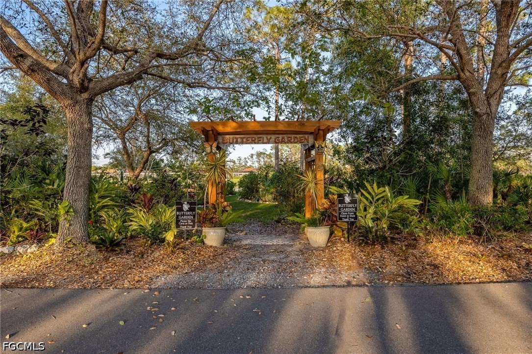 2 Bed SingleFamilyResidence for Sale in North Fort Myers, FL — photo 30