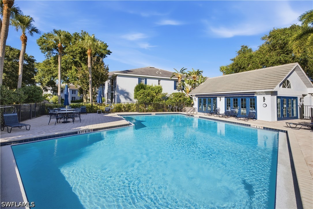 3 Bed Condominium for Sale in Naples, FL, $8,000 — photo 30