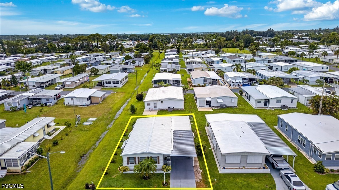 2 Bed ManufacturedHome for Sale in North Fort Myers, FL — photo 30