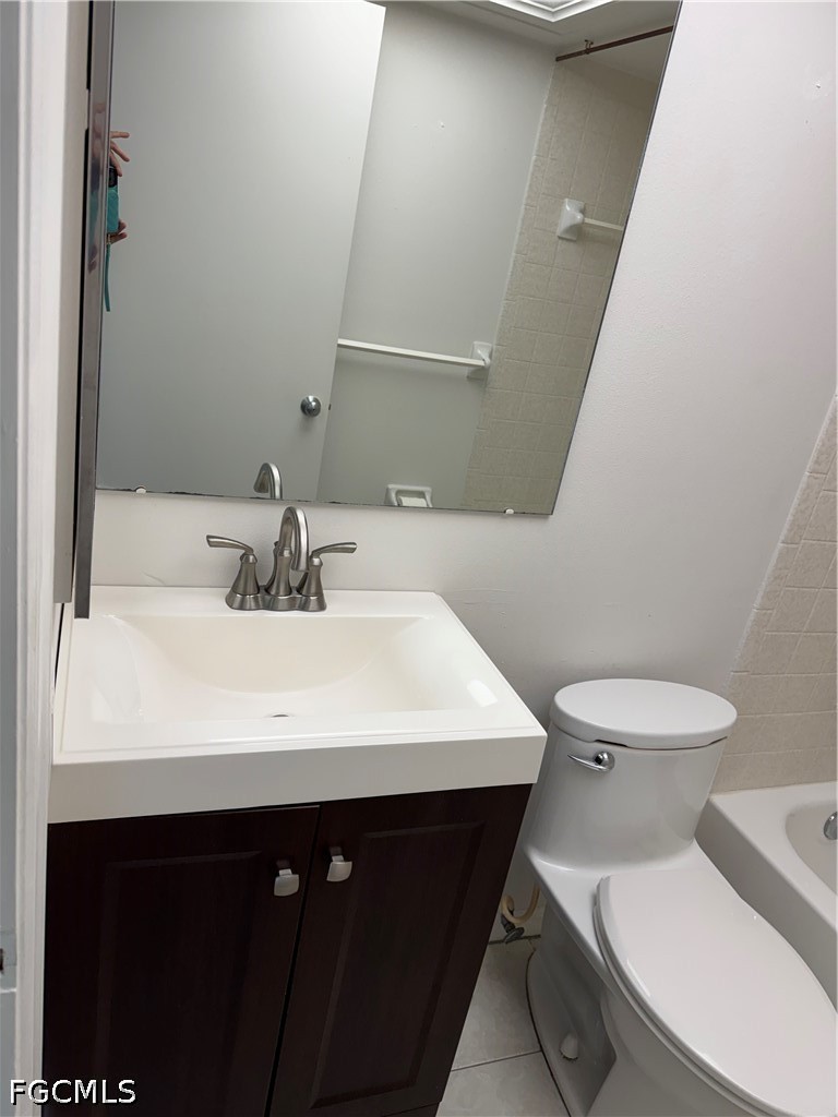 2 Bed Condominium for Sale in Maple Gardens, photo 30