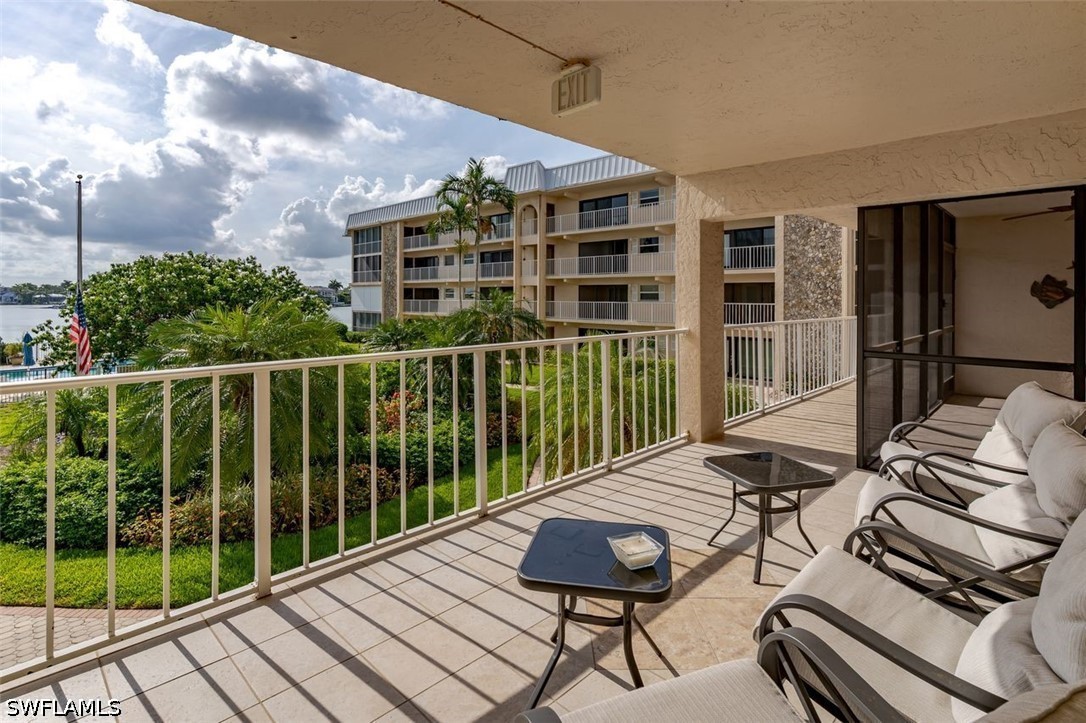 3 Bed Waterfront Home for Sale in La Maison Club, FL, $5,900 — photo 30
