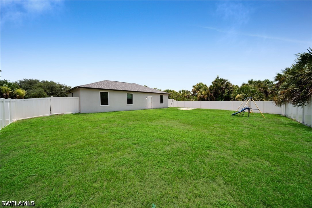 3 Bed SingleFamilyResidence for Sale in Not Applicable, FL — photo 30