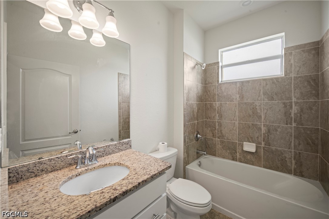5 Bed SingleFamilyResidence for Sale in Castalina, FL — photo 30