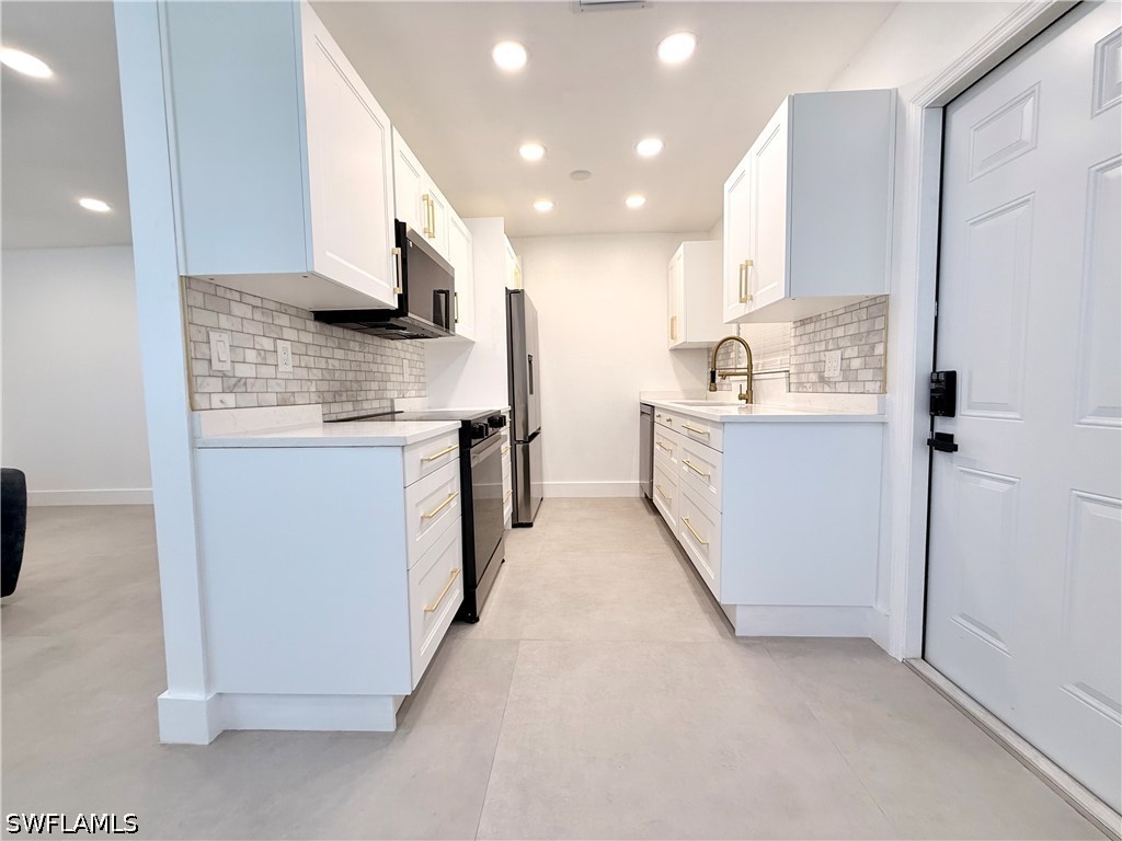 3 Bed SingleFamilyResidence for Sale in Naples, FL, $3,700 — photo 30