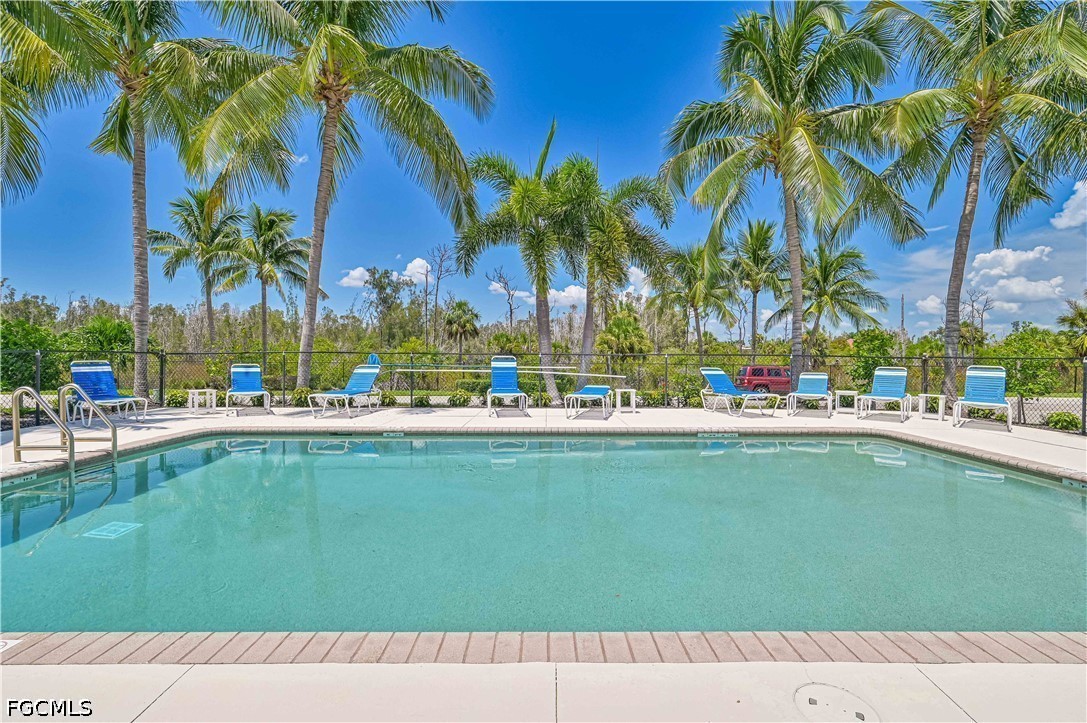 4 Bed Waterfront Home for Sale in Banyan Bay, FL, $394,000 — photo 30