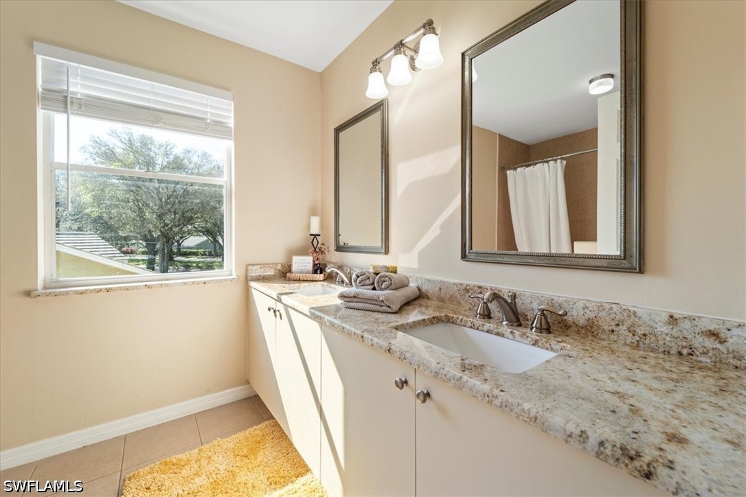 4 Bed SingleFamilyResidence for Sale in Eagle Pointe, FL — photo 30