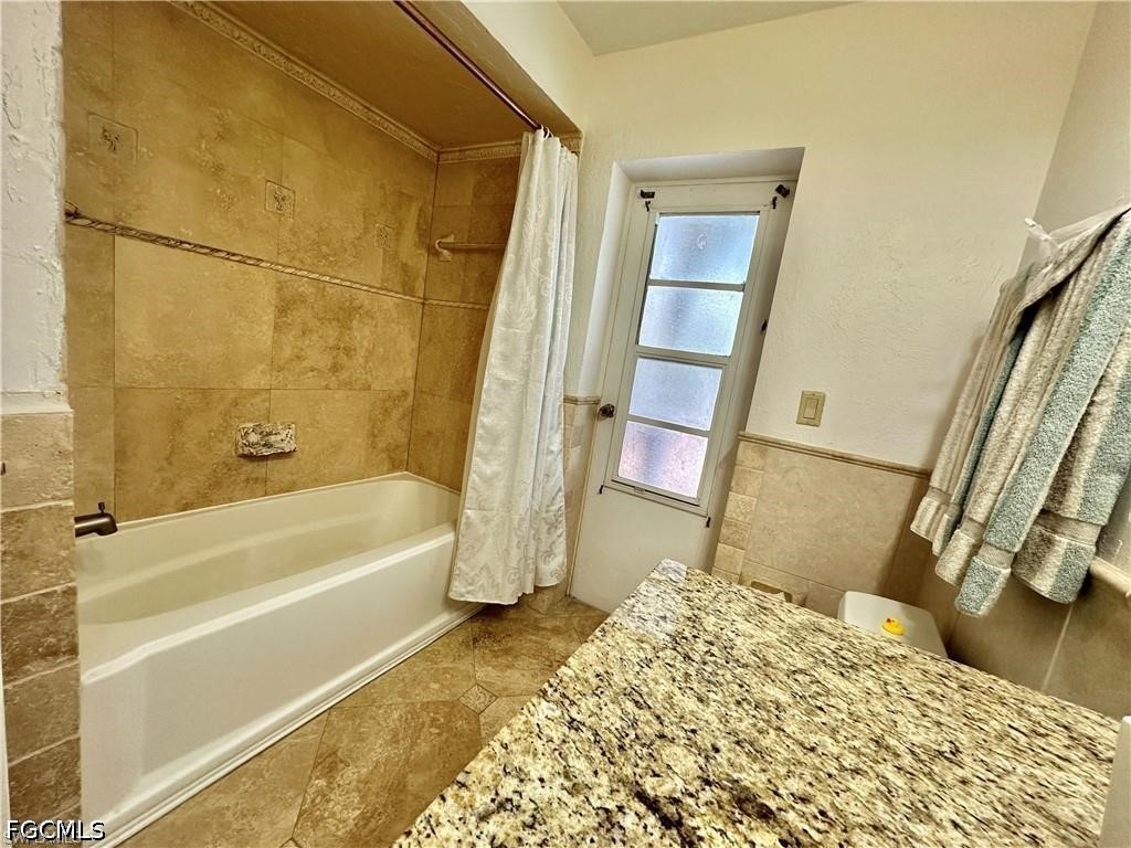 3 Bed Pool Home for Sale in The Forest, FL, $2,800 — photo 30