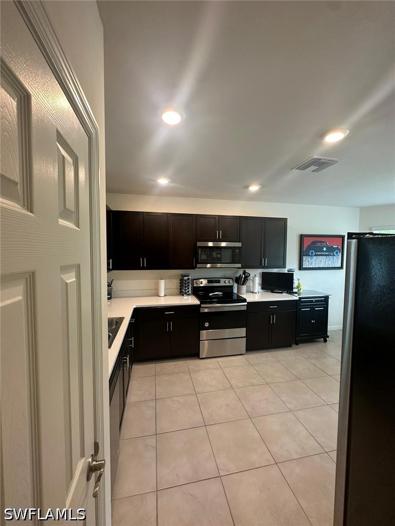3 Bed SingleFamilyResidence for Sale in Naples, FL, $3,100 — photo 30