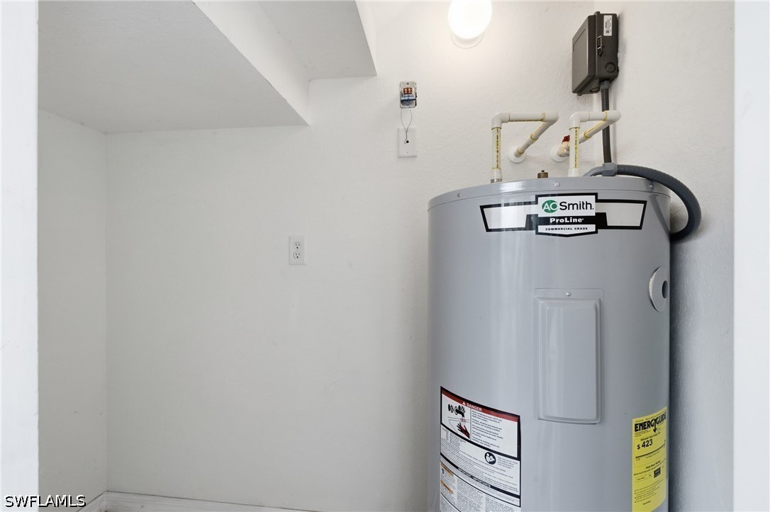 3 Bed Townhouse for Sale in Colonnade At Forum, FL, $289,000 — photo 30