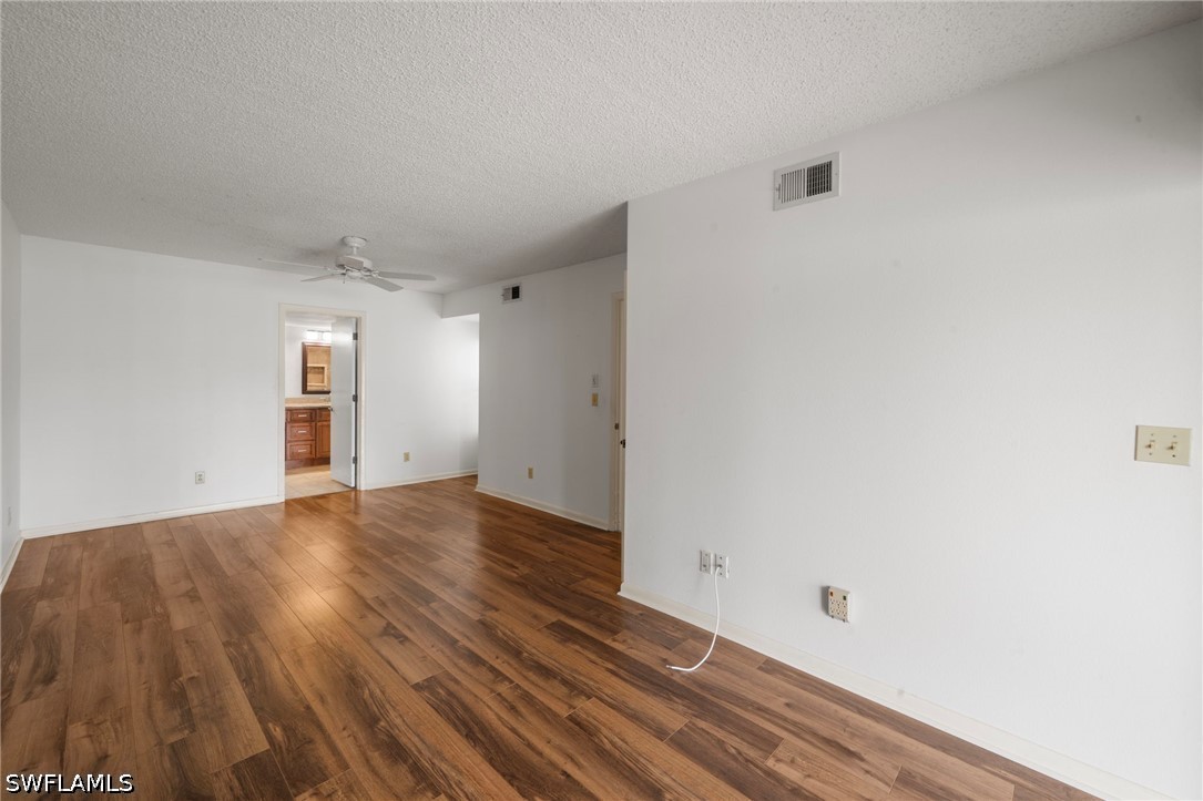 3 Bed Condominium for Sale in Fairways, FL, $250,000 — photo 30