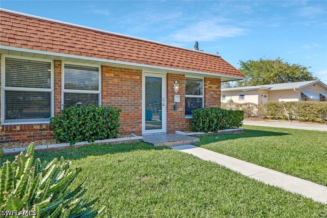 2 Bed Waterfront Home for Sale in Naples, photo 30