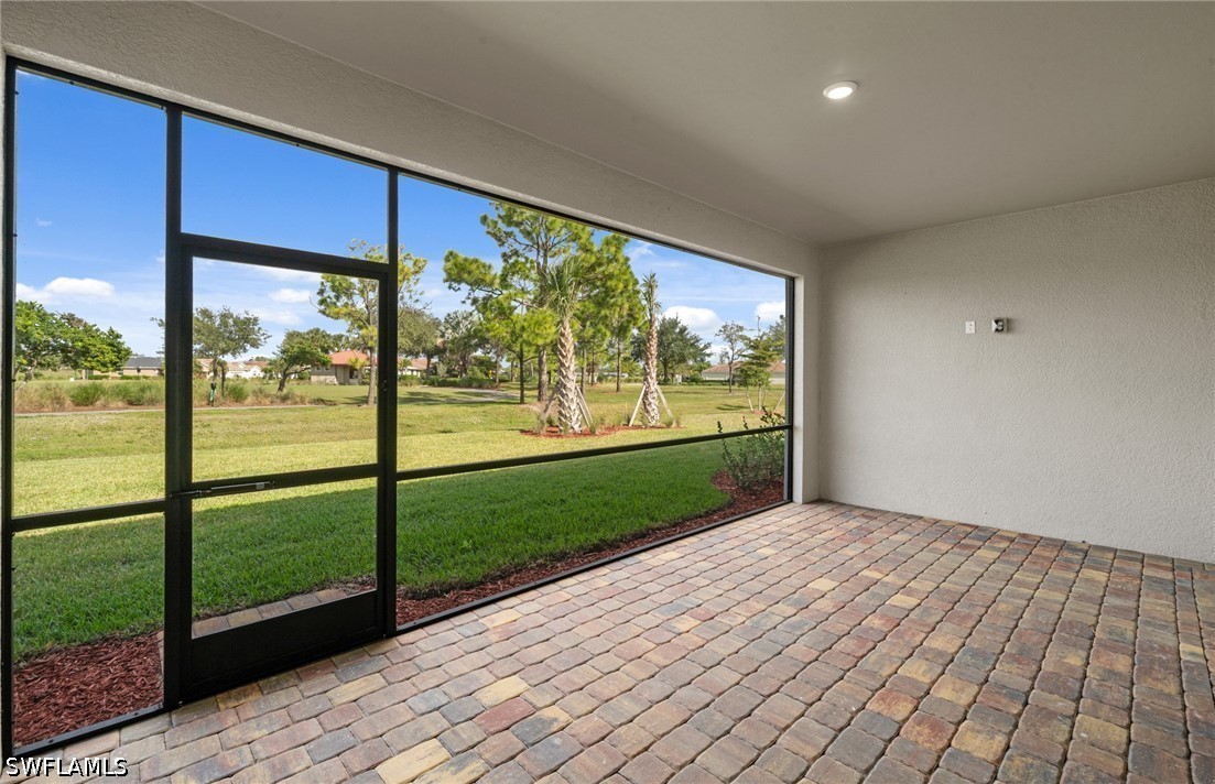 3 Bed Pool Home for Sale in Country Club, photo 30