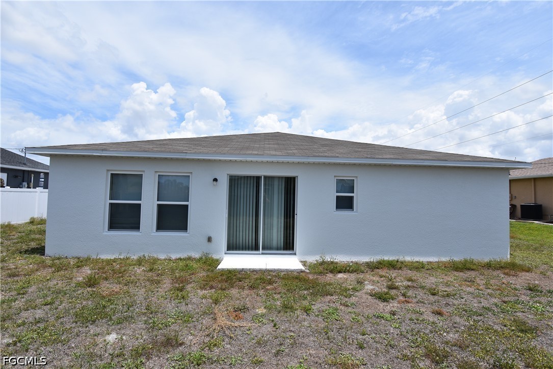 4 Bed SingleFamilyResidence for Sale in Cape Coral, photo 30