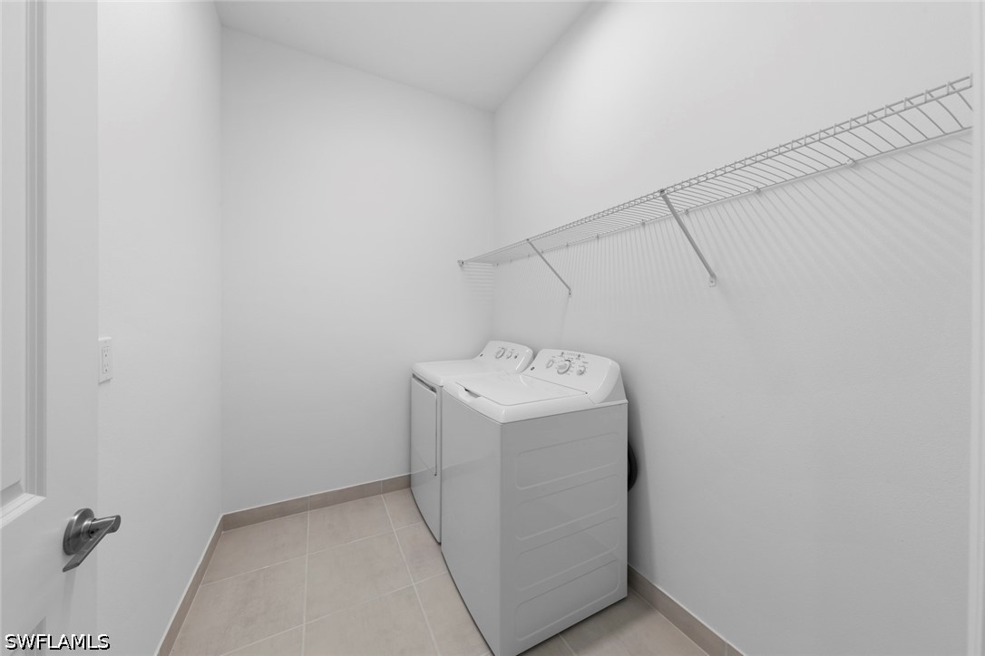3 Bed SingleFamilyResidence for Sale in Estero, photo 30