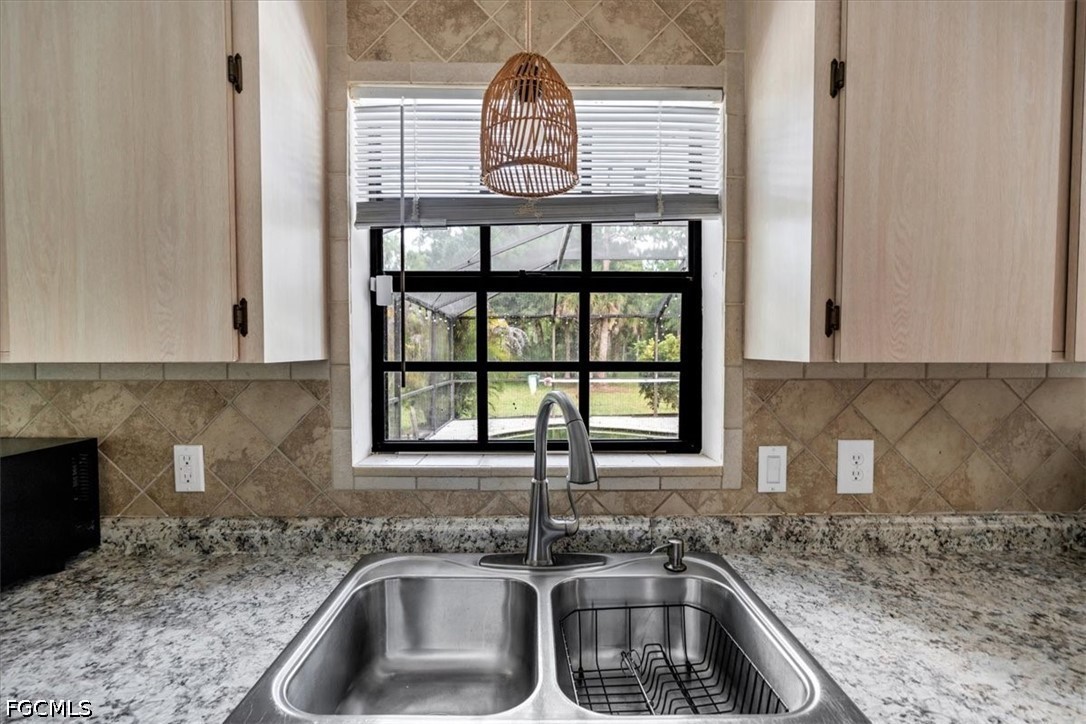 3 Bed Pool Home for Sale in Naples, photo 30