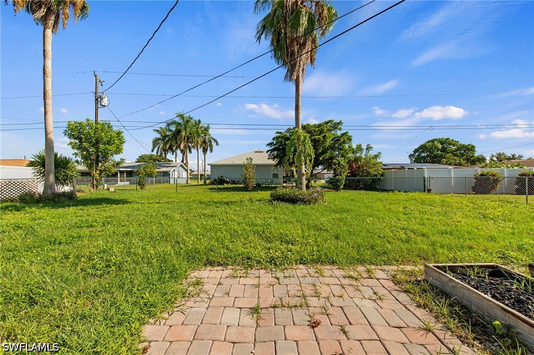 3 Bed SingleFamilyResidence for Sale in Cape Coral, photo 30
