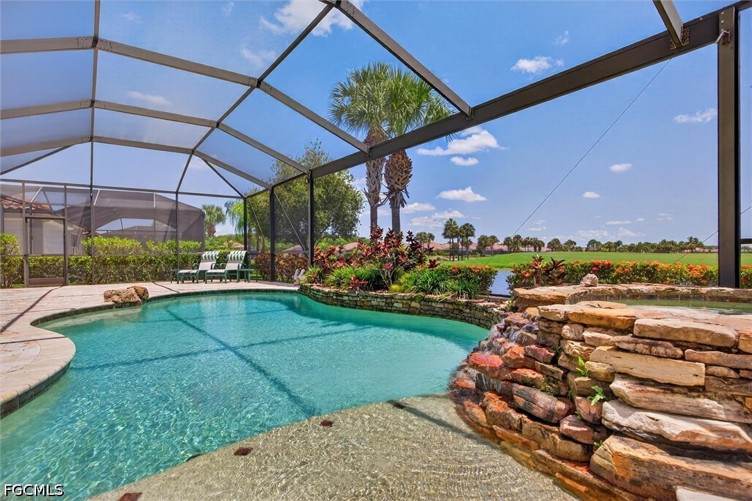 3 Bed Pool Home for Sale in Somerset, photo 30