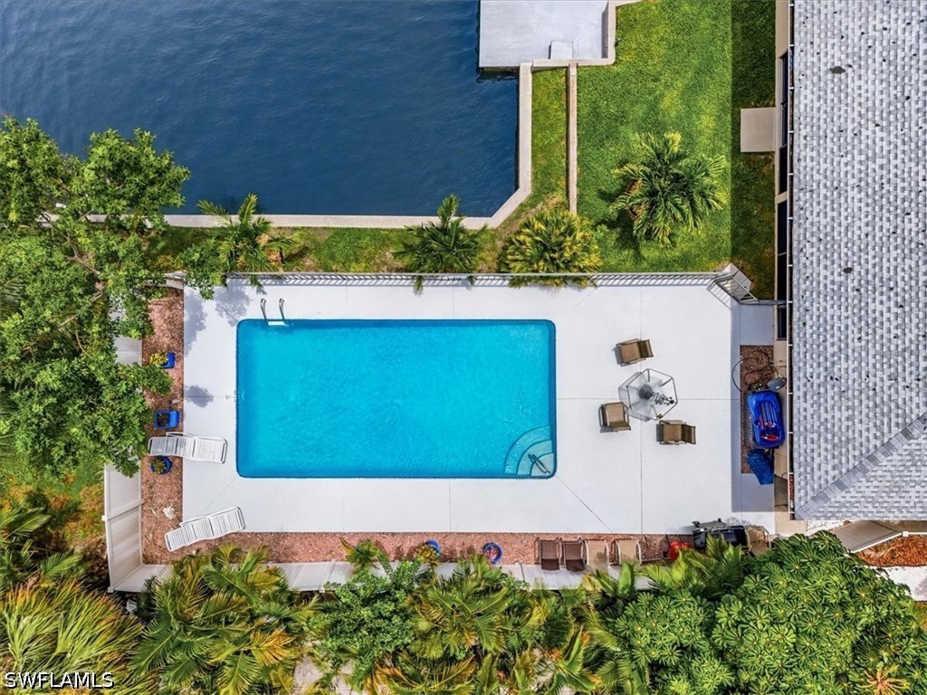 2 Bed Waterfront Home for Sale in Cape Coral, photo 30