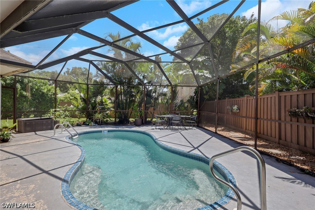 3 Bed Pool Home for Sale in Kings Lake, photo 30