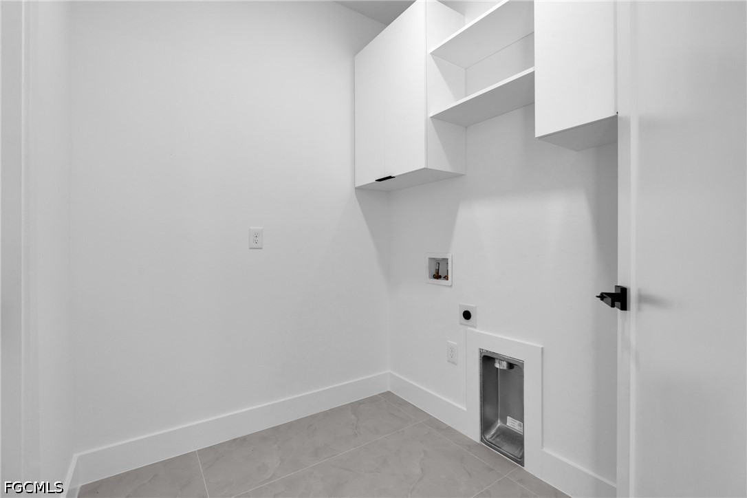 4 Bed SingleFamilyResidence for Sale in Lehigh Acres, photo 30