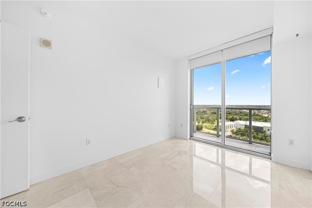 3 Bed Pool Home for Sale in Oasis, photo 30