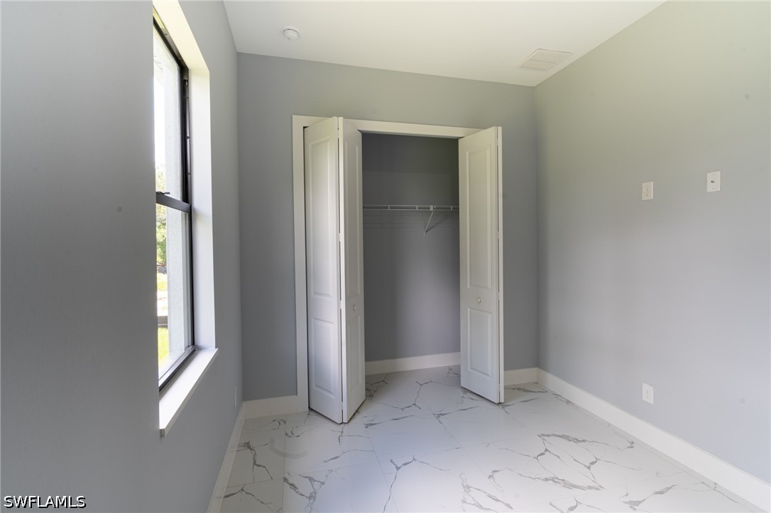 4 Bed SingleFamilyResidence for Sale in Lehigh Acres, photo 30