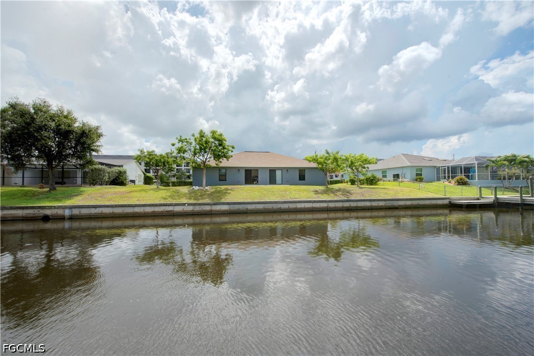 3 Bed Waterfront Home for Sale in Cape Coral, photo 30