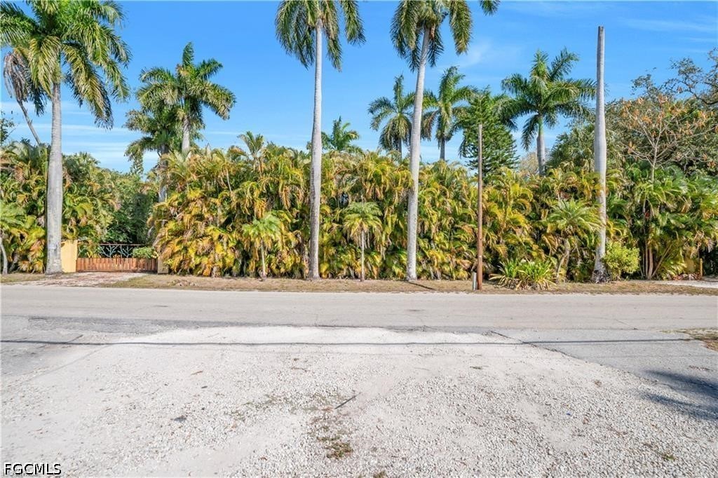 5 Bed SingleFamilyResidence for Sale in North Fort Myers, photo 30